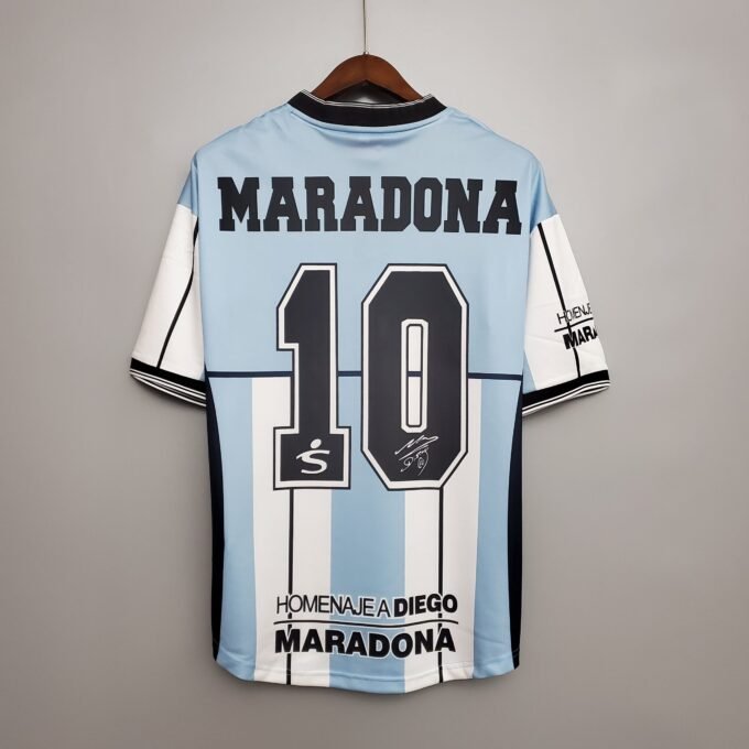Retro Argentina Home Football Jersey 2001/2002