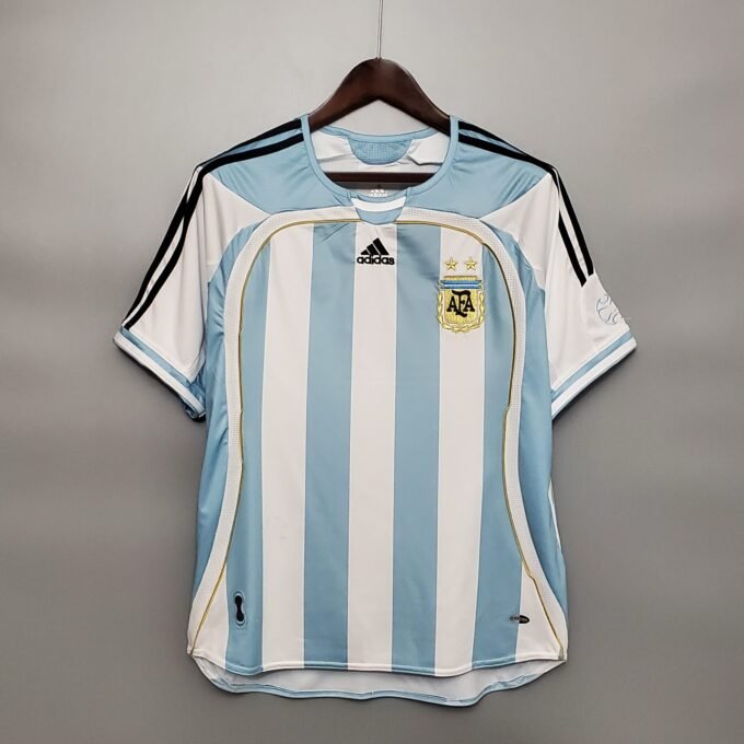 Retro Argentina Home Football Jersey 2006/2007 - Image 2